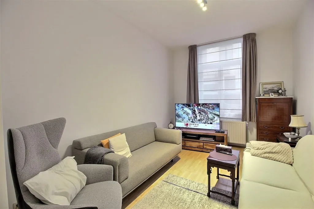 6 magamistoaga maja asukohas Ixelles