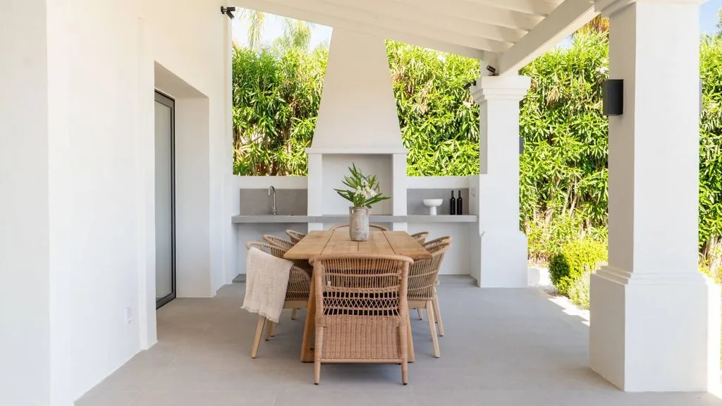 Terrass - Luxury Villa with Sea View in Nueva Andalucía