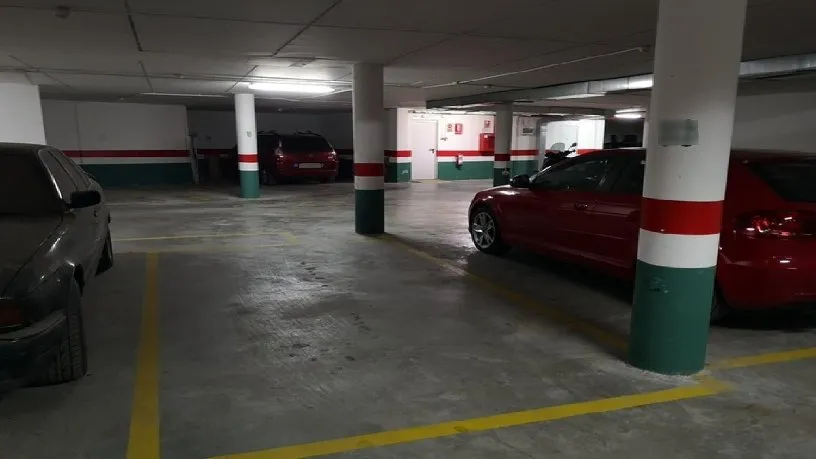 Garage - Parking Space in Cadrete, Zaragoza