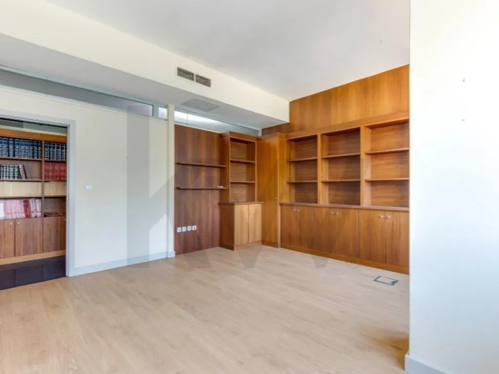 Kabinet - Luxury Office Space in Porto's City Centre