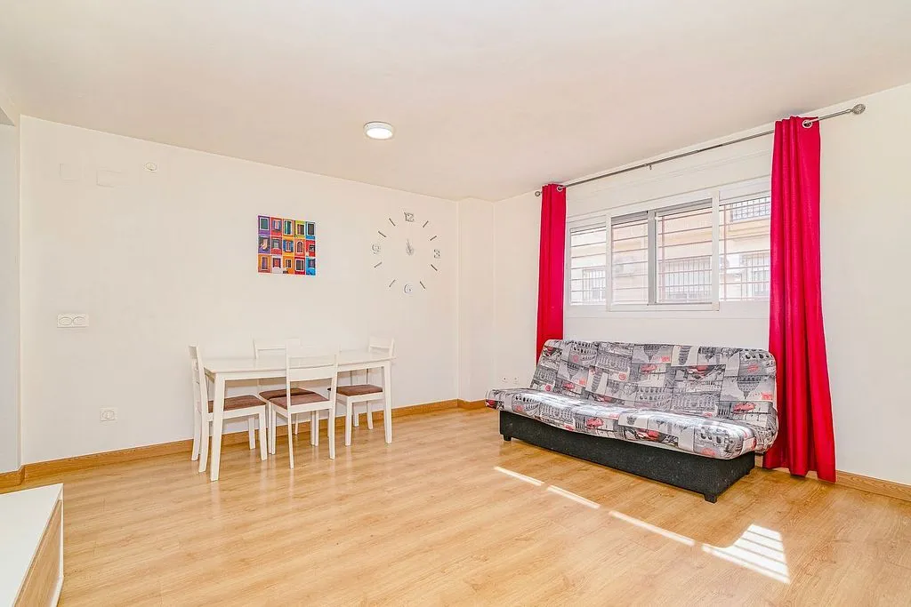 Elutuba - Reformed Flat with Terrace in Cijuela