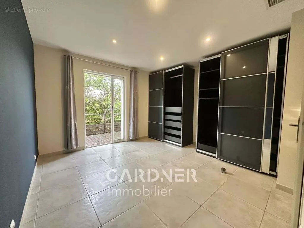 Chambres - Maison Luxueuse avec Vue sur le Garlaban à Aubagne
