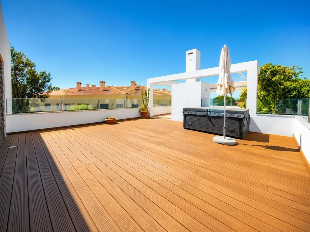 Terrace - Villa with Pool and Mountain Views in Sintra