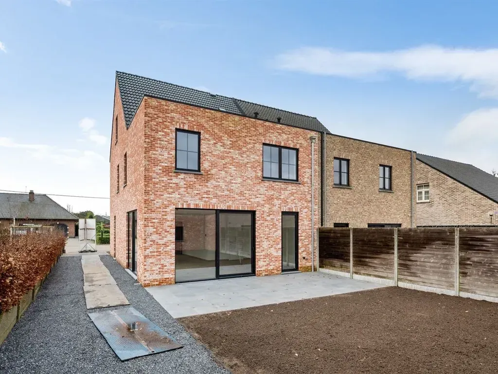 Extérieur - Nouvelle Maison en Style Paysager avec Tuinhuis à Beerse