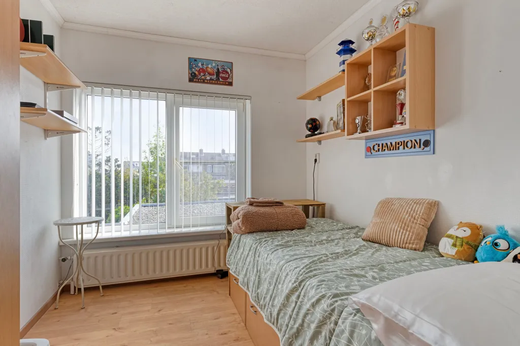 Magamistoad - Renovatable Corner House with Garden in Goes