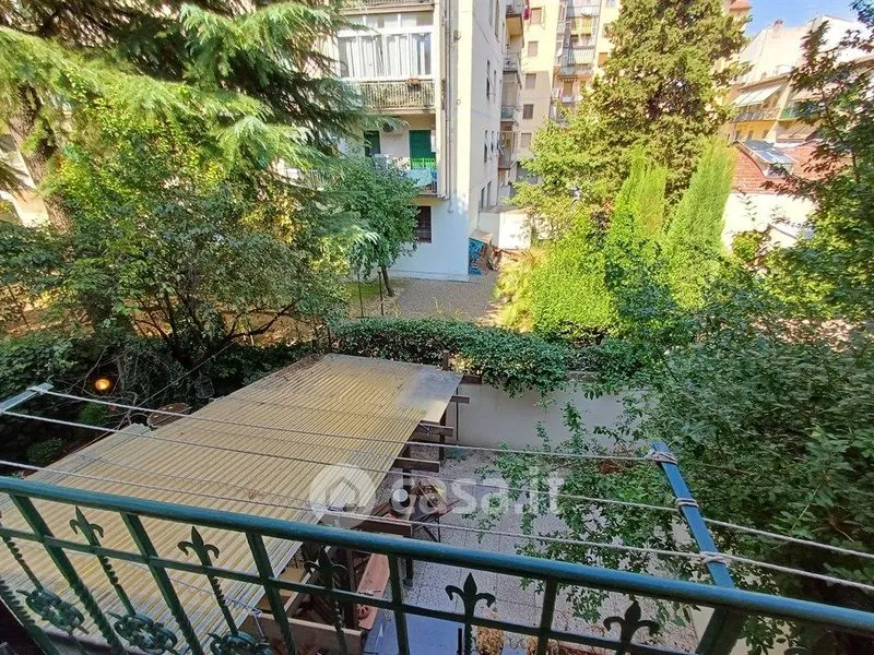 Balcon - Armed Trilocale with Balcony in Florence