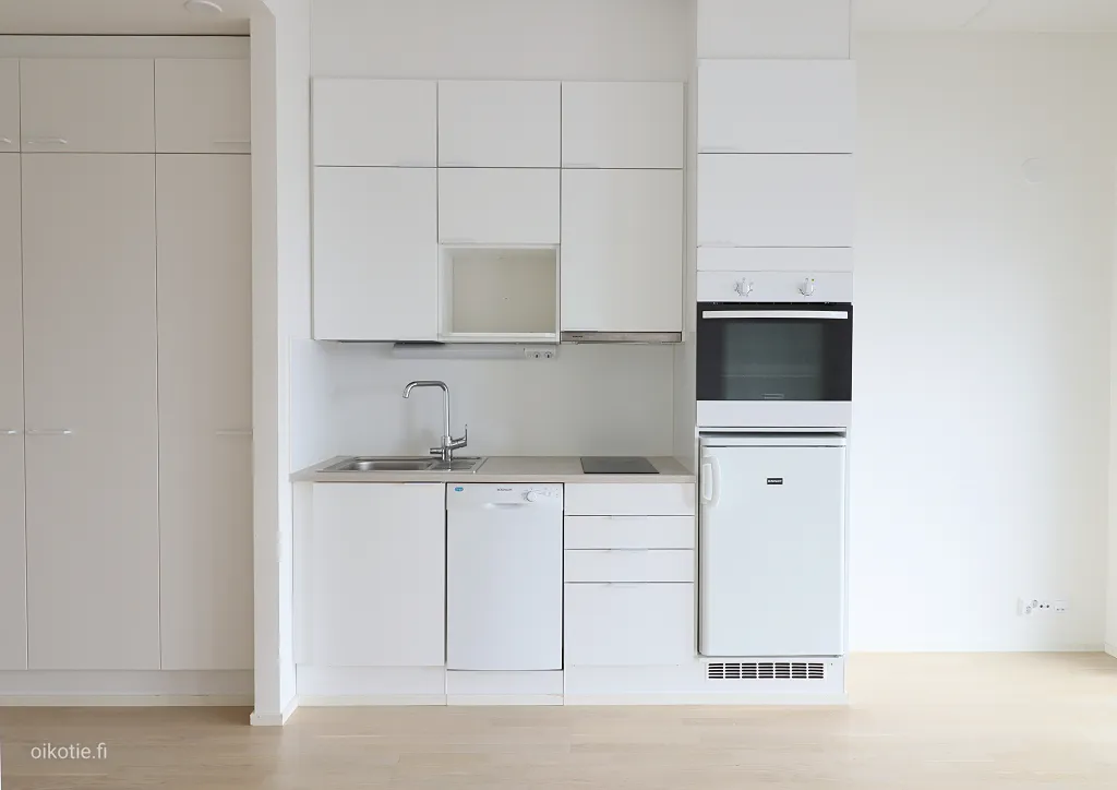 Köök - Modern Studio with Balcony in Kivistö