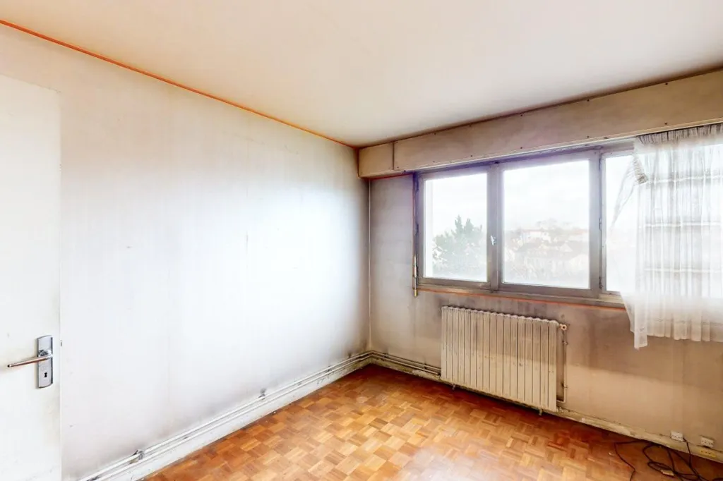 Pièces - Appartement avec Balcon et Ascenseur à Cachan