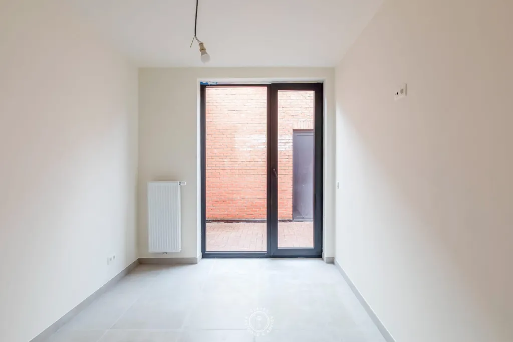 Entrée - Appartement au Rez-de-Chaussée avec Terrasse dans le Centre-Ville