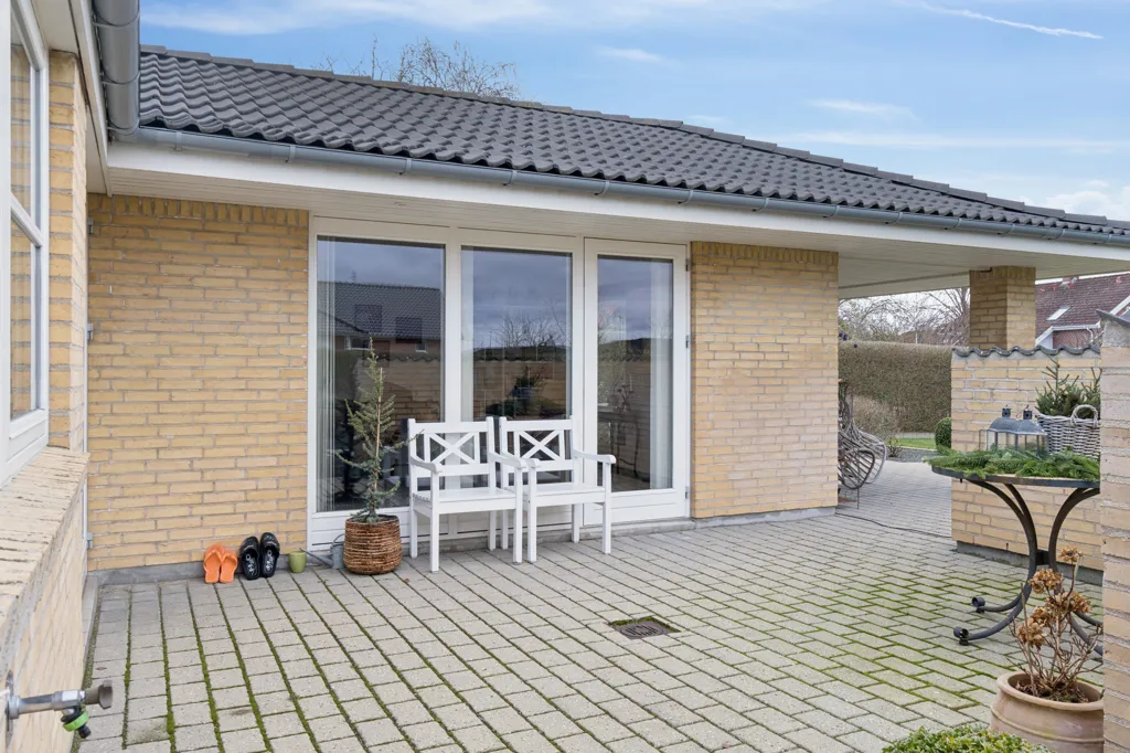 Terrasse - Villa with Separate Parent Suite in Dianalund