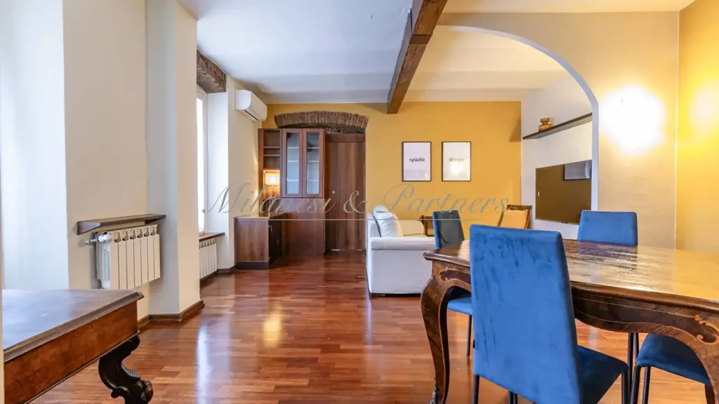 Salle à manger - Bilocale with Balcony in Bergamo