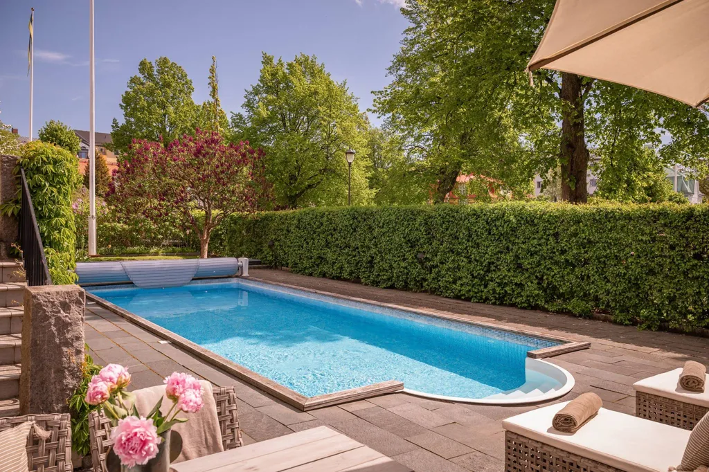 Piscine - Characterful Villa with Pool in Klara, Karlstad