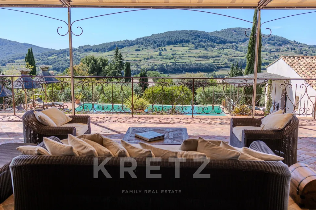 Terrasse - Bastide Méditerranéenne avec Vue à 360° à La Cadière d'Azur