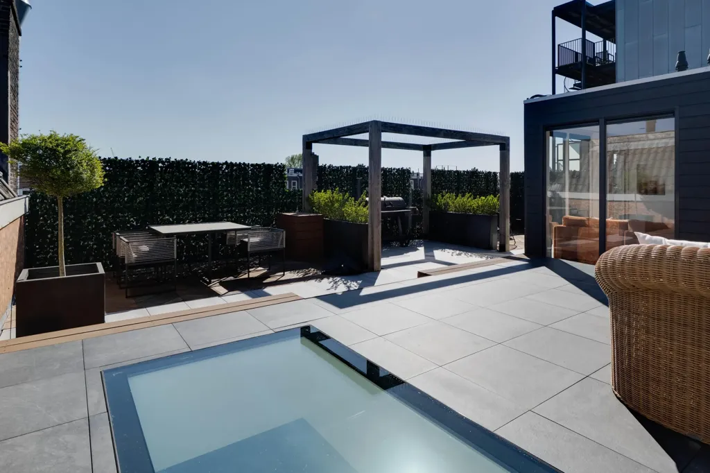 Terrass - Renovated Gallery Flat with Rooftop in Coolhaven