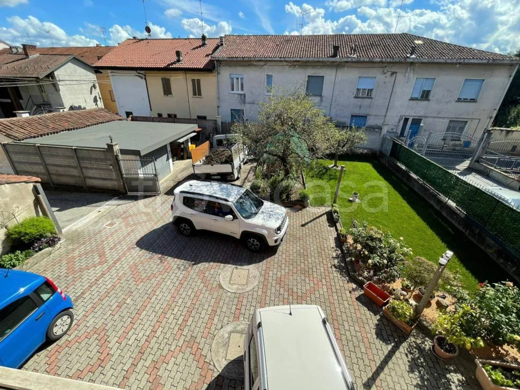 Aed - Rustic Villa with Private Garden in Chivasso