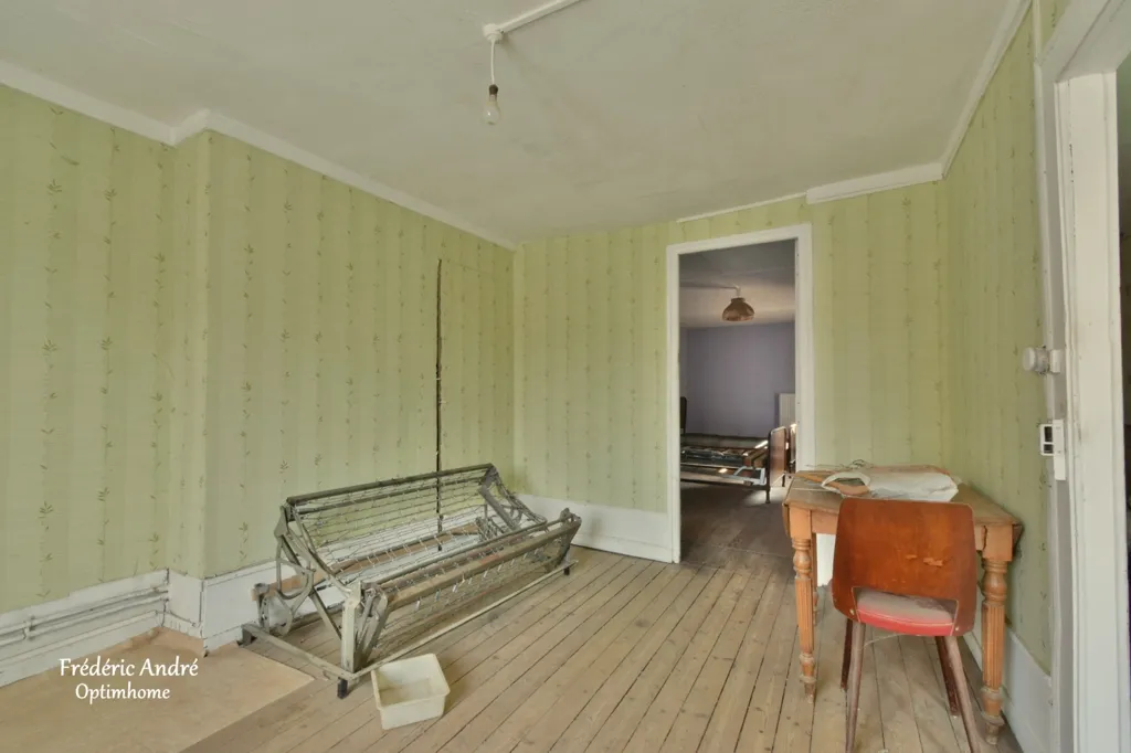 Chambres - Maison à Rénover avec Jardin à Sedan