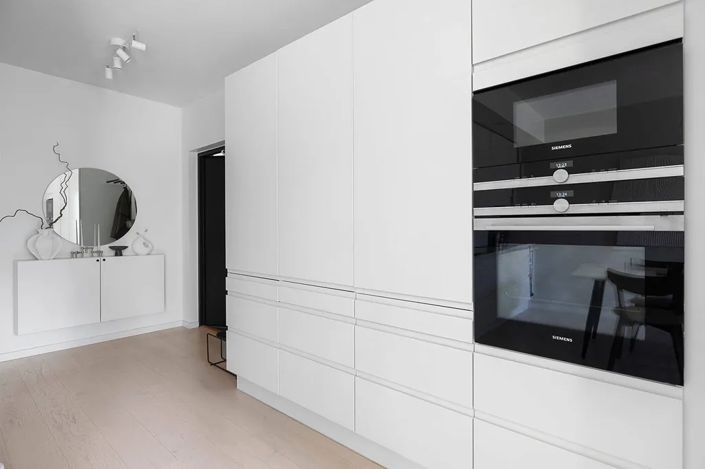 Kitchen - Modern Flat with South-Facing Balcony in Barkarby