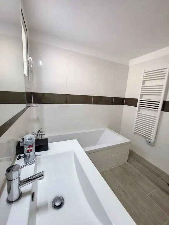 Vannitoad - Luxury Flat with Barbeque in Antibes