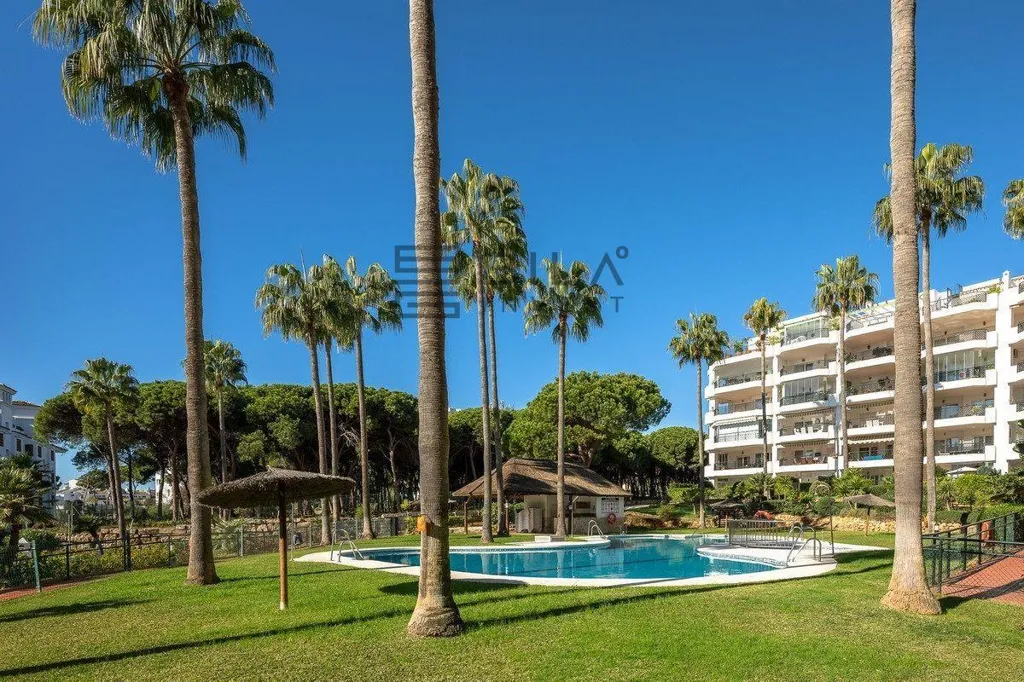 Aed - Furnished Flat with Pool in Calahonda, Mijas