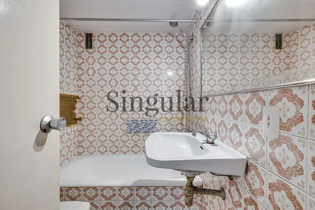Salles de bain - Apartment with South-West View in La Nova Esquerra de l'Eixample
