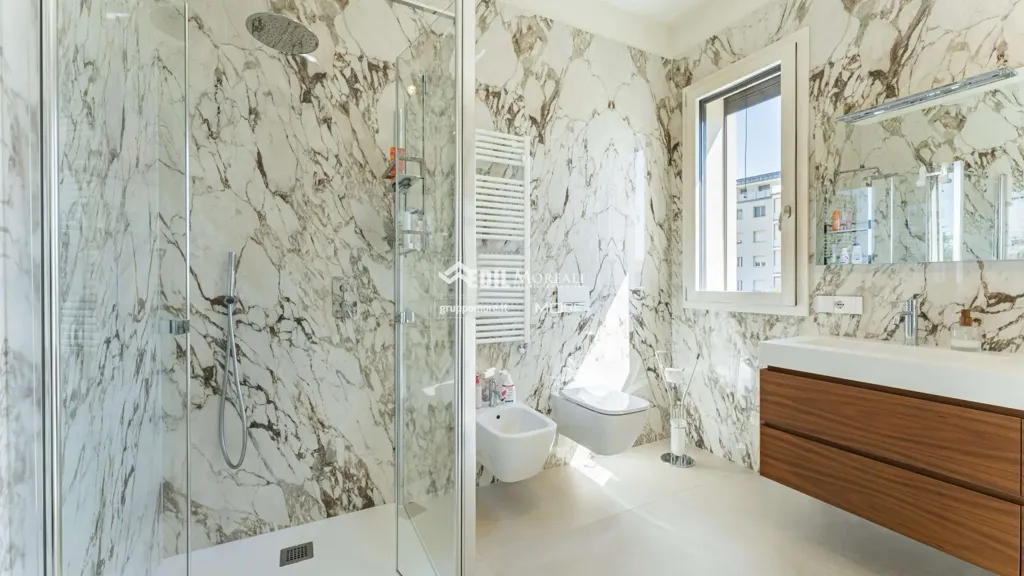 Vannitoad - Luxury Penthouse with Loggia in Modena