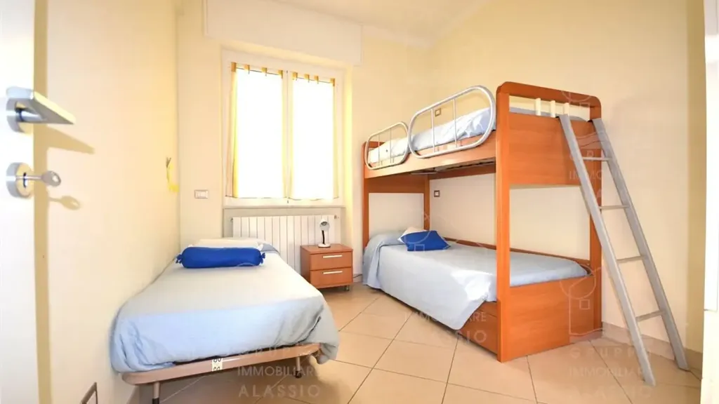 Magamistoad - Sea View Apartment with Balcony in Alassio