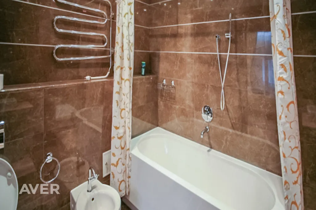 Salles de bain - 4-Bedroom Apartment with Historical Features in Old Riga