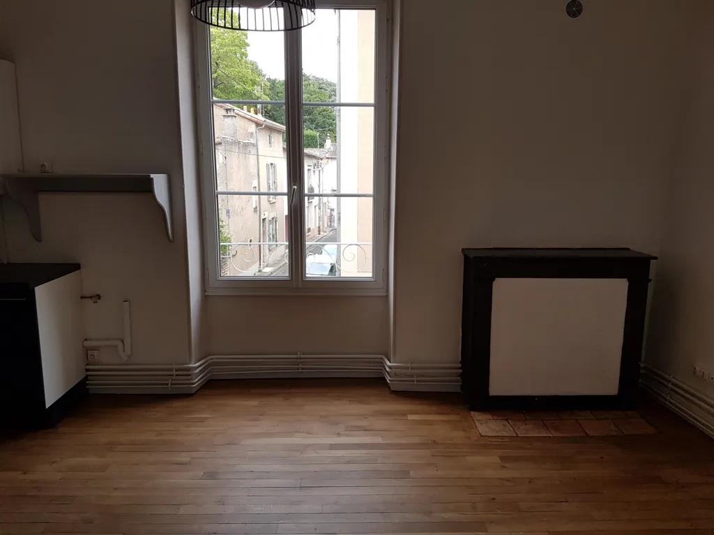 Toad - Double Immeuble with 12 Apartments in Poitiers Centre