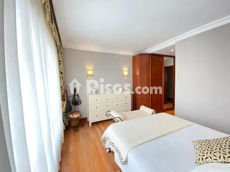 Chambres - Apartment with Balcony in Algorta Centre