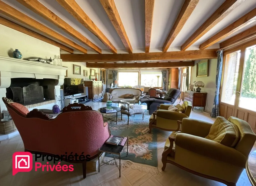 Elutuba - Luxury House with Pool in Croth, Normandy