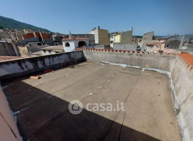 Terrass - Apartment with Terrace in Oliena