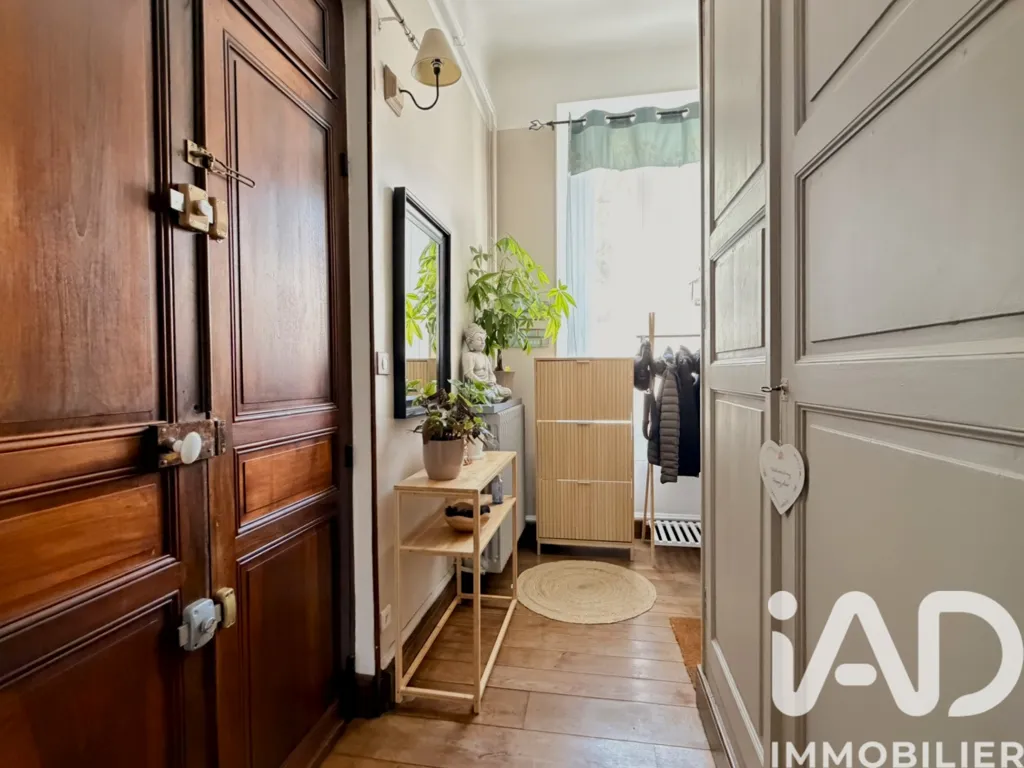 hallway_entrance