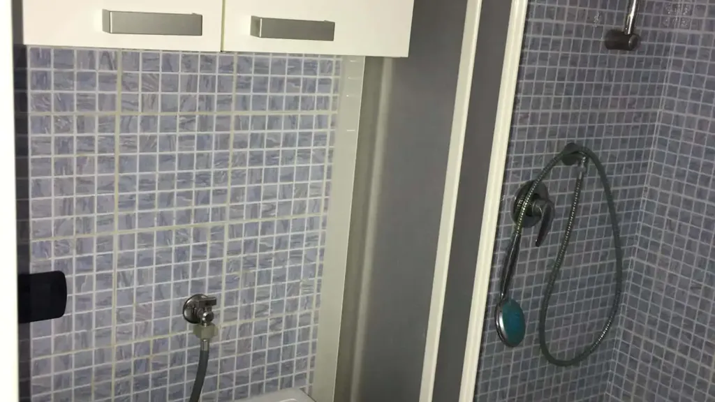 Bathrooms - Furnished Apartment with Balcony in Milan