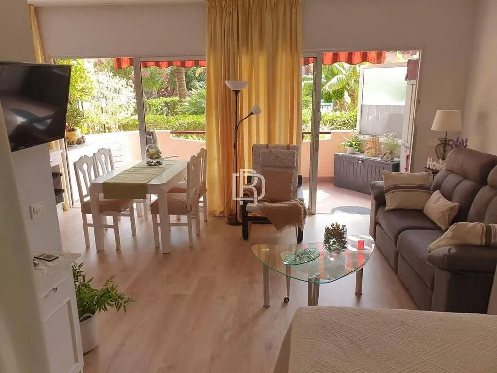 Elutuba - Furnished Flat with Terrace in Botanical District