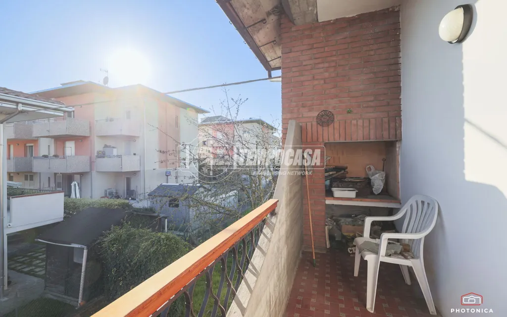 Balcon - Luxury Villa with Private Garden in Forlì