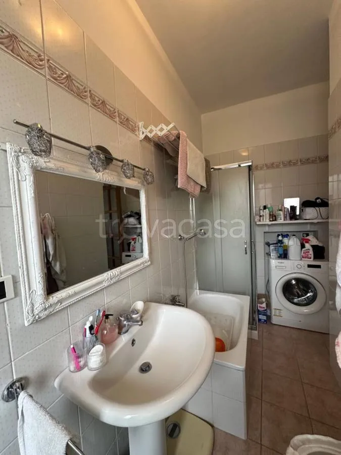 Bagni - Armed Trilocale with Balcony in Rosta