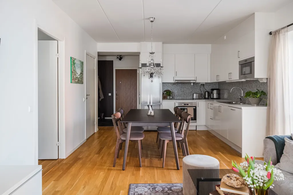 Dining Room - Modern Flat with Balcony in Uppsala