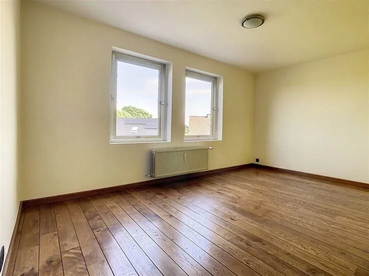 Pièces - Appartement à Bost, Tienen, près de Kennedypark