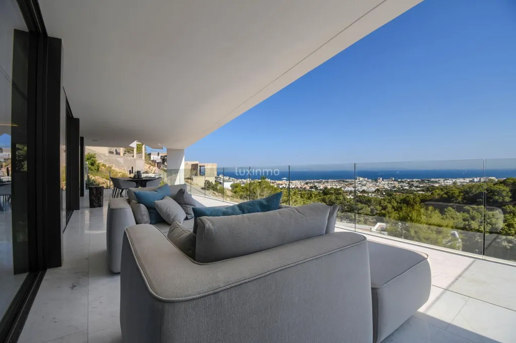 Terrass - Modern Villa with Sea Views in Ibiza