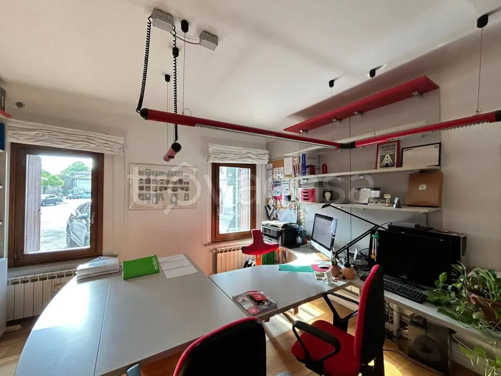 Studio - Converted Office Apartment in Gradisca d'Isonzo