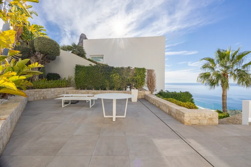 Terrass - Modern Villa with Sea Views in Mascarat, Altea