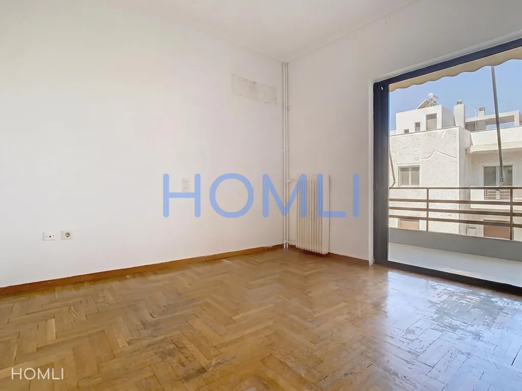 Magamistoad - Corner Apartment with Garden in Elliniko