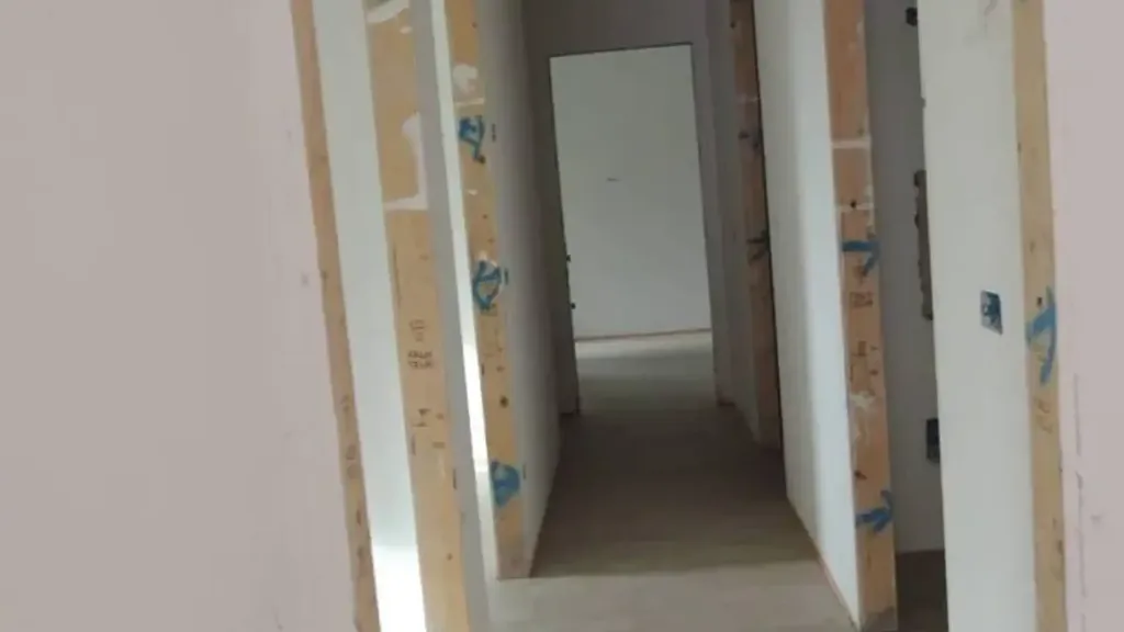 Hallway - Apartment with Terrace in Castelfranco Emilia