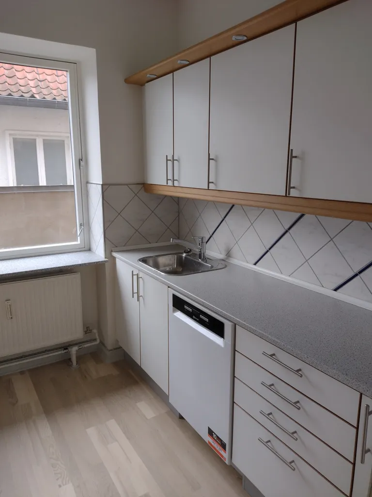 Cucina - Renovated Flat with Parking in Odense C