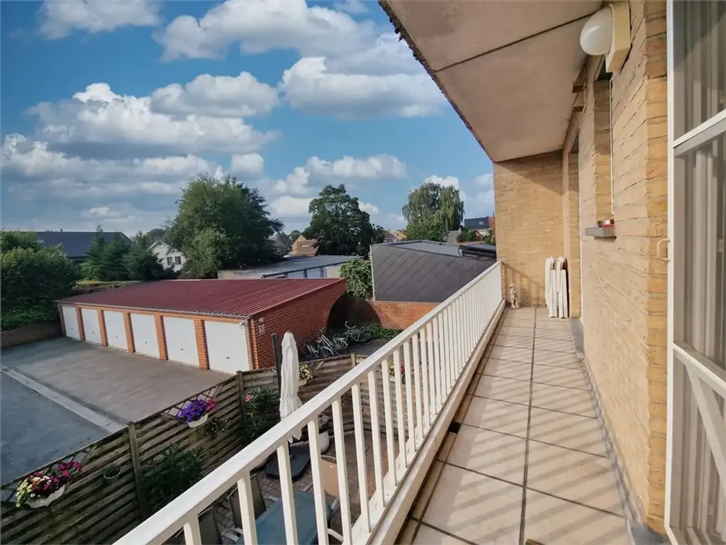 Balcon - Appartement Luminosité et Balcon au Centre de Torhout