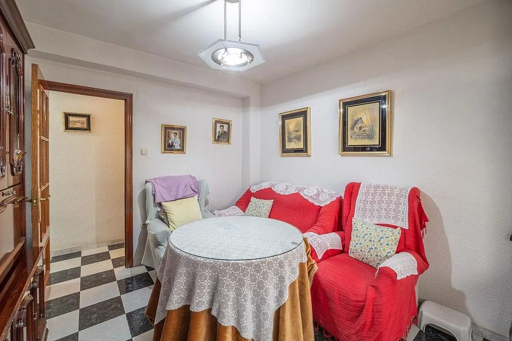 Dining Room - Apartment with Terrace in Zaidín District