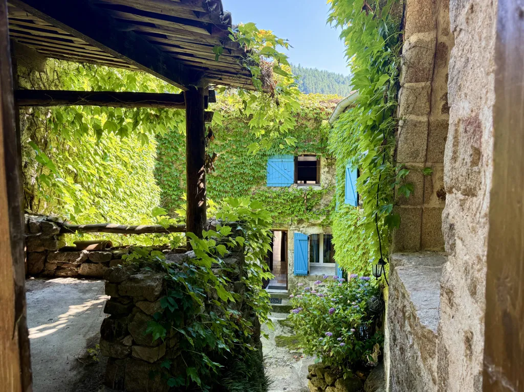 Aed - Authentic Hamlet House with Garden in Lentillères