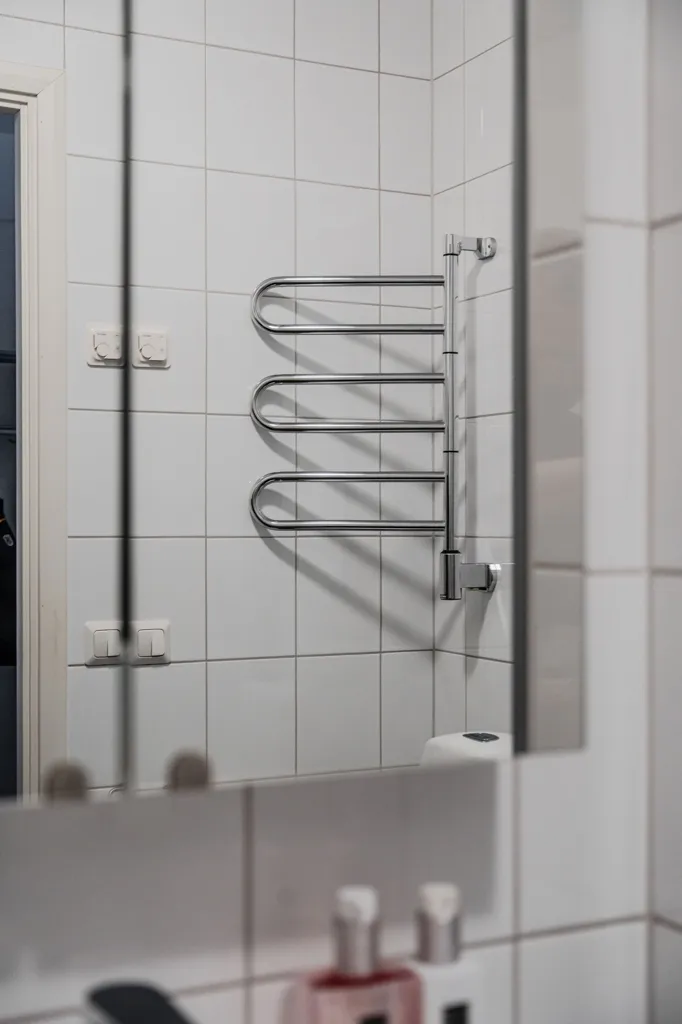 Salles de bain - Compact 1-Bedroom Flat with Garden View in Uppsala