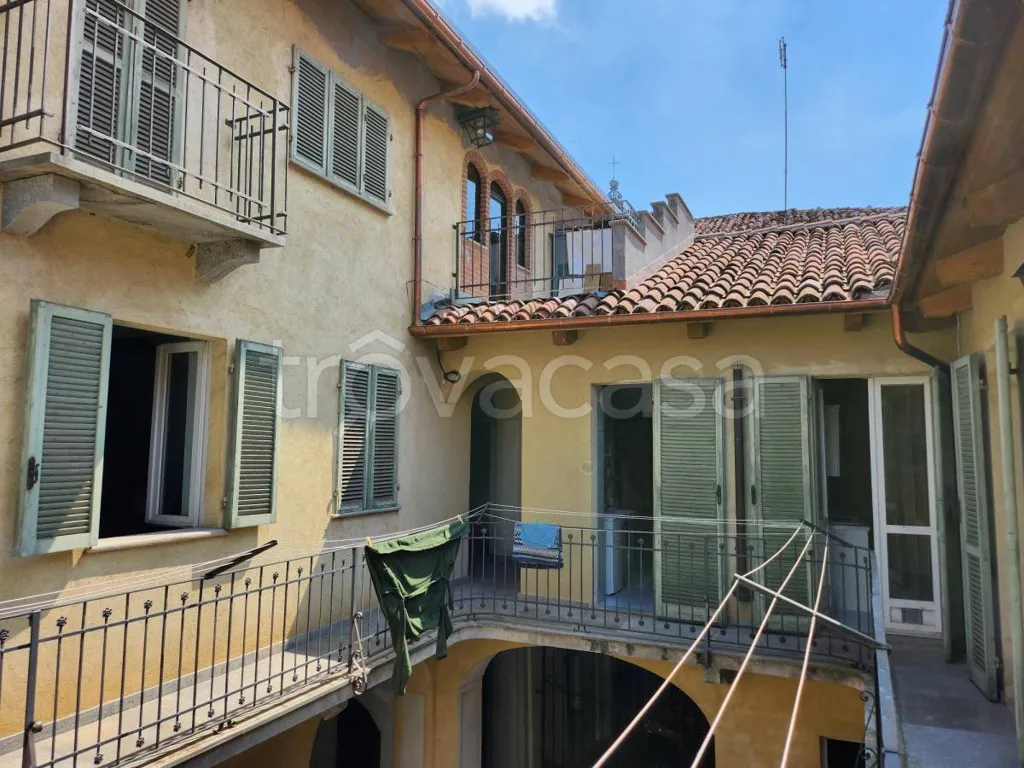 Jardin - Historic Palazzo with Courtyard in Fossano