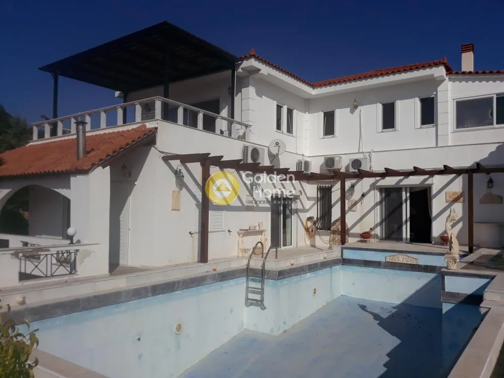 Piscine - Villa with Sea View in Koropi